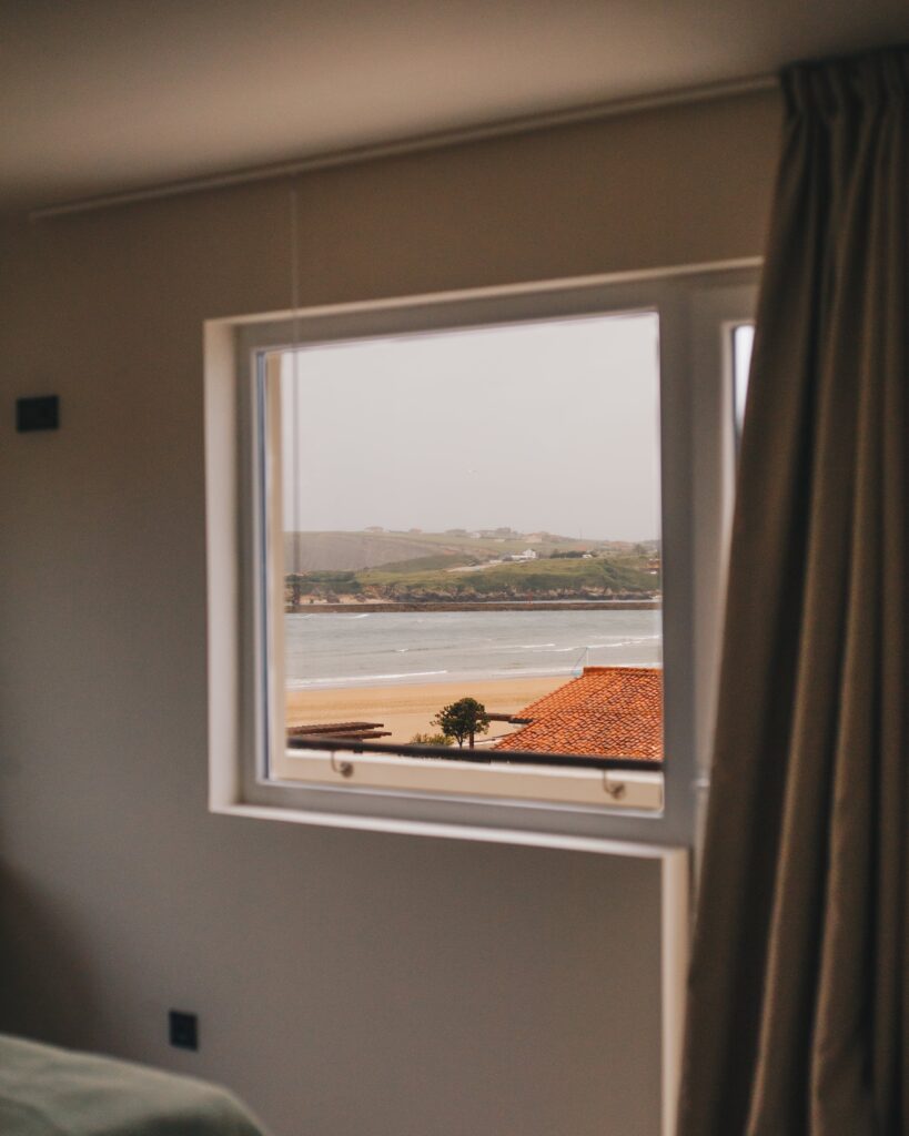 habitacion-triple-en-suances-05